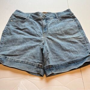 Hannah Women's Cuffed Faded Blue Jean Shorts Size 14